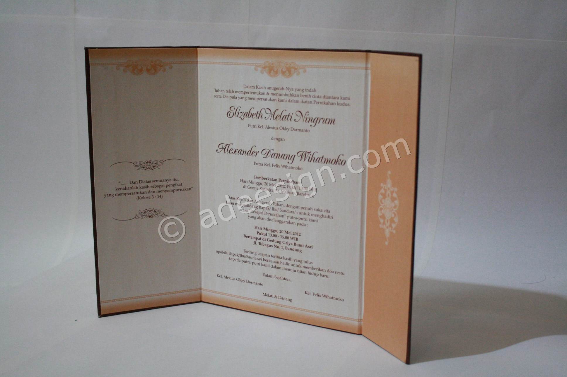 Kartu Undangan Pernikahan Hard Cover Melati dan Danang 3 - Pesan Wedding Invitations Simple di Sambikerep