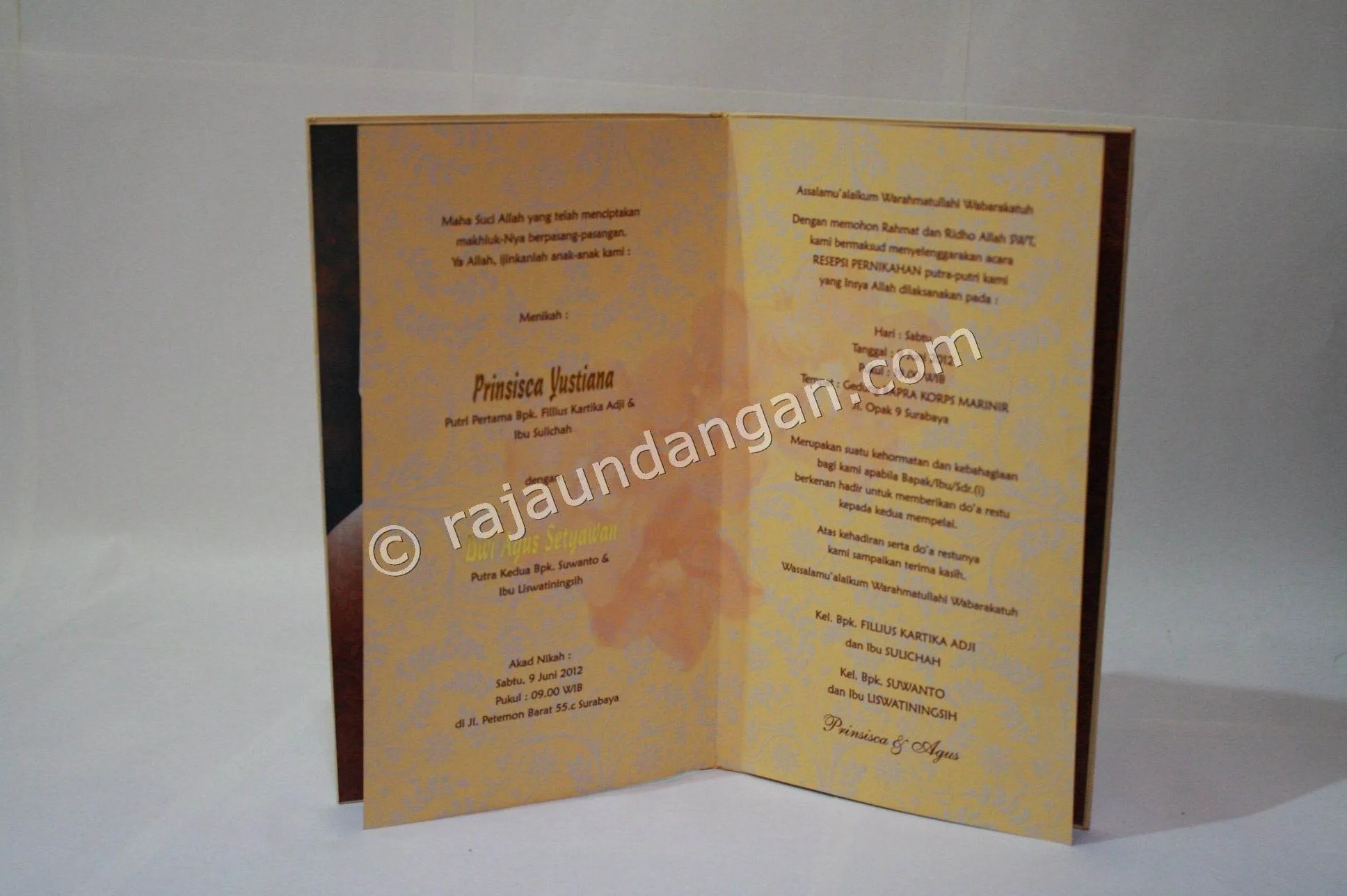 Membuat Undangan Pernikahan Unik Bisa Kirim Untuk Seluruh Daerah di Saumlaki 22 Membuat Undangan Pernikahan Unik Bisa Kirim Untuk Seluruh Daerah di Saumlaki