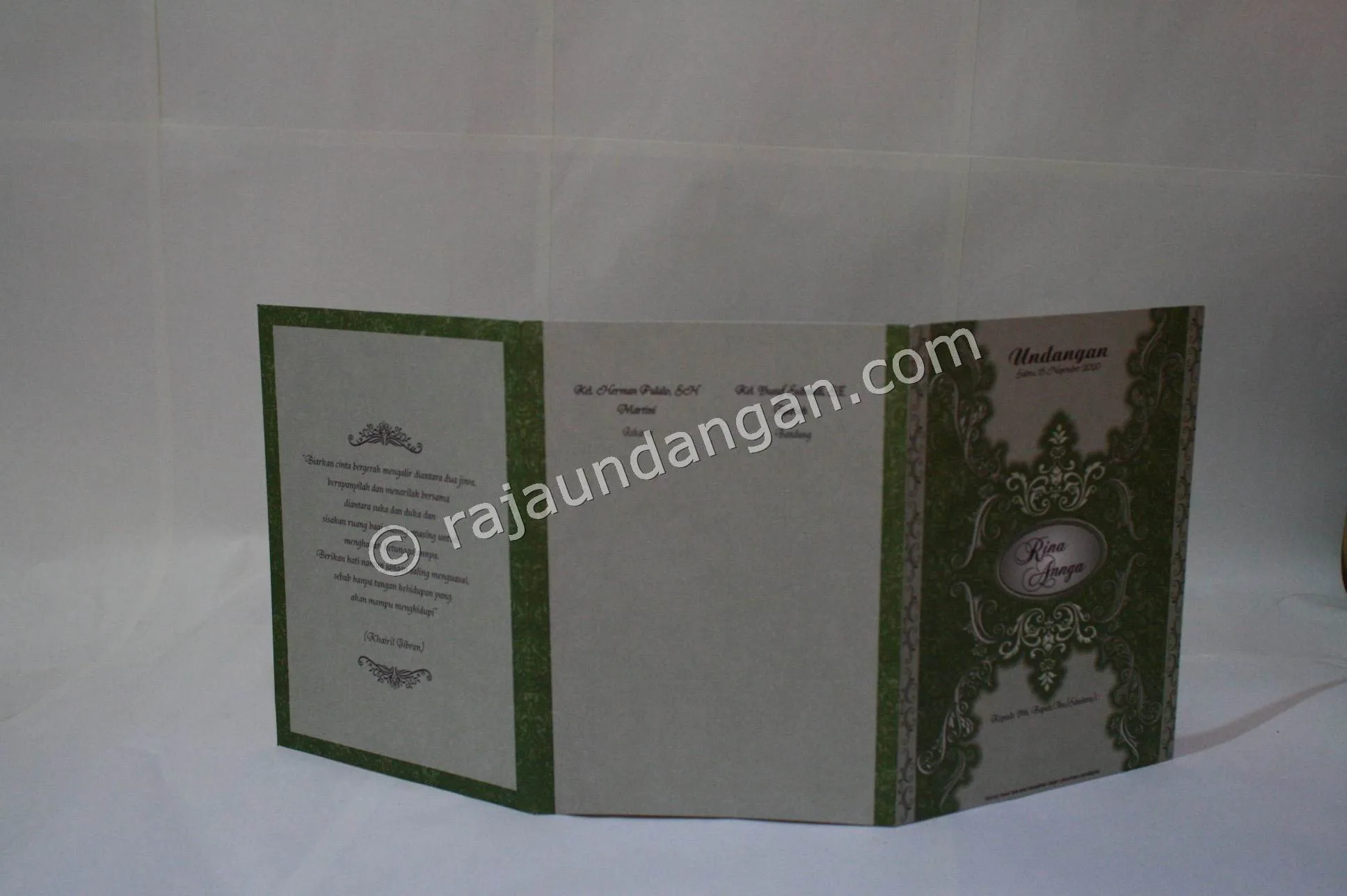 Info Mengerjakan Undangan Perkawinan Eksklusif dan Elegan 14 Info Mengerjakan Undangan Perkawinan Eksklusif dan Elegan
