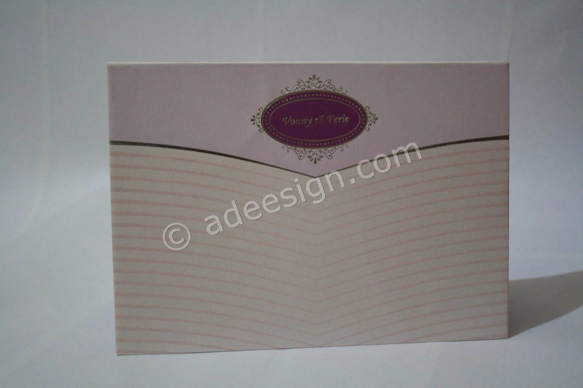 Cetak Wedding Invitations Eksklusif di Babakan Jerawat