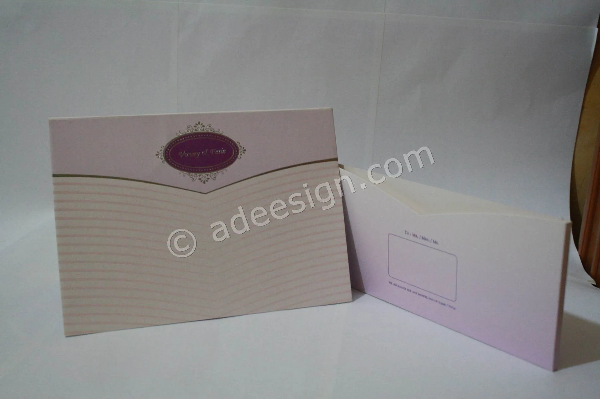 Cetak Wedding Invitations Eksklusif di Babakan Jerawat