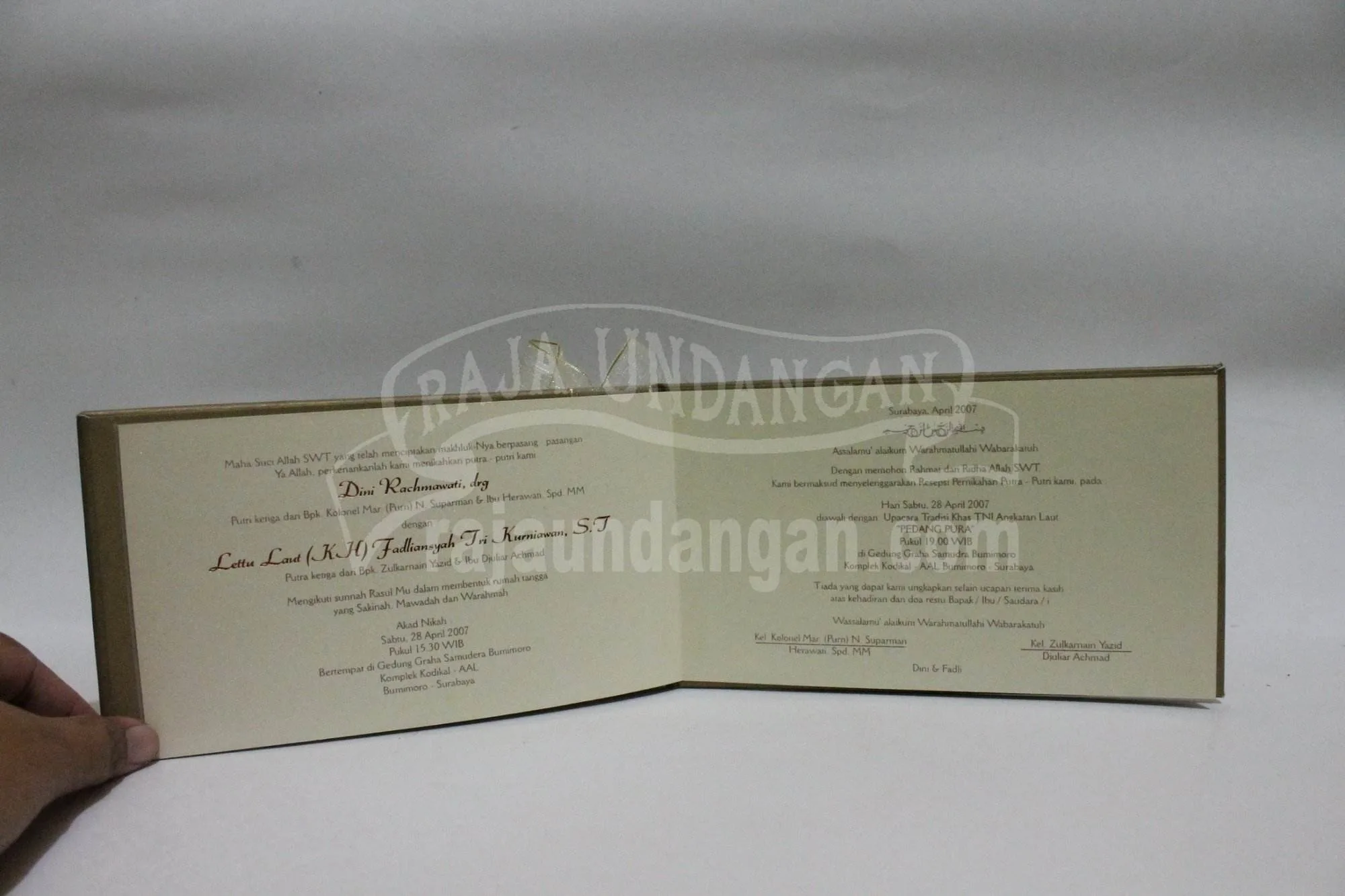 Membuat Undangan Pernikahan Unik Bisa Kirim Untuk Seluruh Daerah di Saumlaki 52 Membuat Undangan Pernikahan Unik Bisa Kirim Untuk Seluruh Daerah di Saumlaki