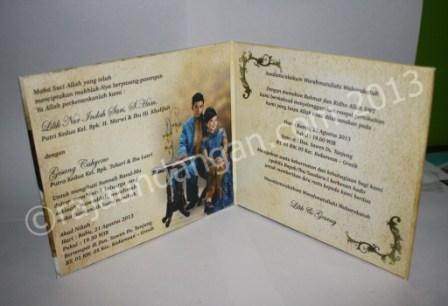 Undangan Pernikahan Mini Hardcover Lilik dan Gesang 2 - Undangan Pernikahan Mini Hardcover Lilik dan Gesang (EDC 16)