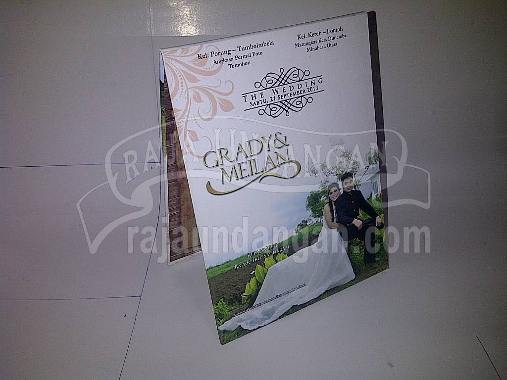 Undangan Pernikahan Pop Up Hardcover Grady Meilan - Cetak Wedding Invitations Unik dan Murah di Benowo