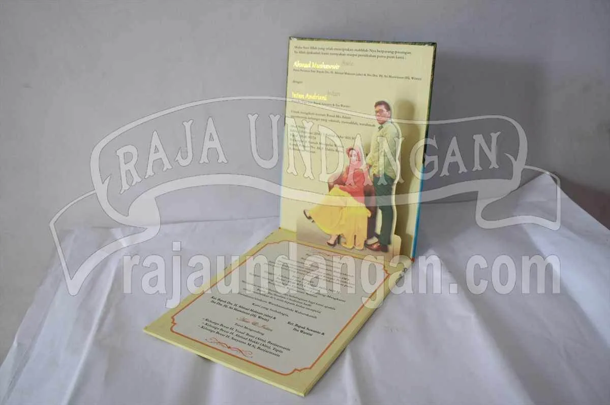 Cara Mengerjakan Undangan Pernikahan Unik dan Simple 5 Cara Mengerjakan Undangan Pernikahan Unik dan Simple