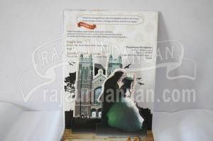 Hardcover Pop Up Safat Anet 3 300x199 - Membuat Wedding Invitations Simple di Nyamplungan