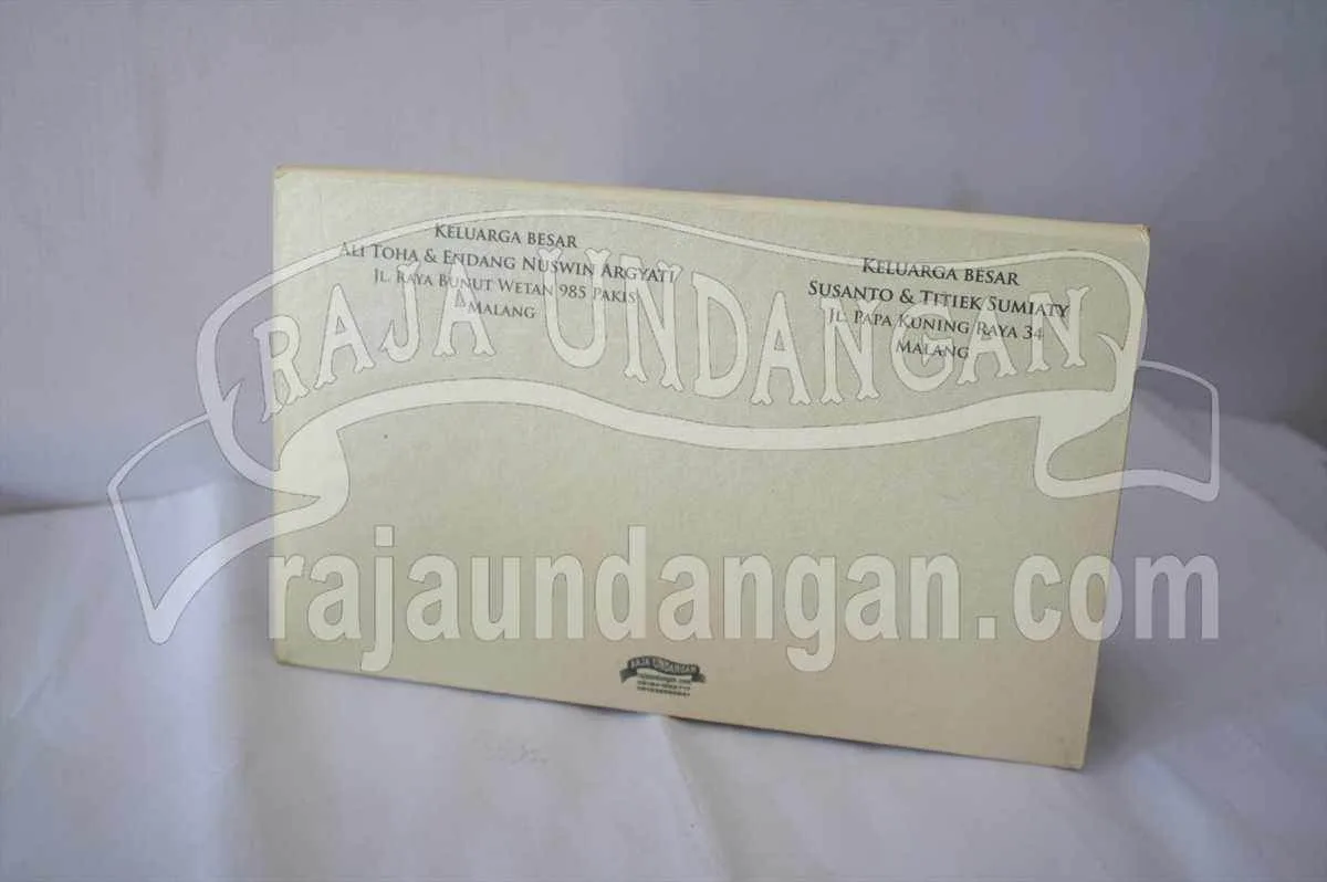Cetak Undangan Pernikahan Eksklusif Melayani Pengiriman ke Seluruh Area di Palu
