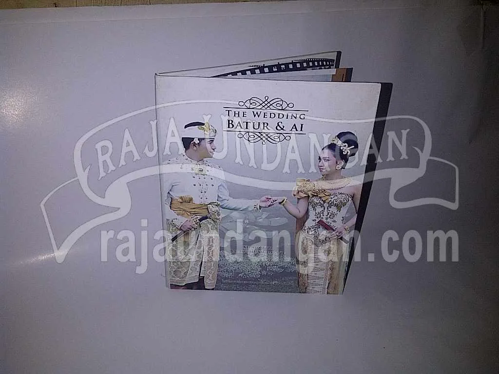 Pemesanan Undangan Pernikahan Unik dan Simple Siap Kirim Untuk Seluruh Daerah di Tebing Tinggi 8 Pemesanan Undangan Pernikahan Unik dan Simple Siap Kirim Untuk Seluruh Daerah di Tebing Tinggi