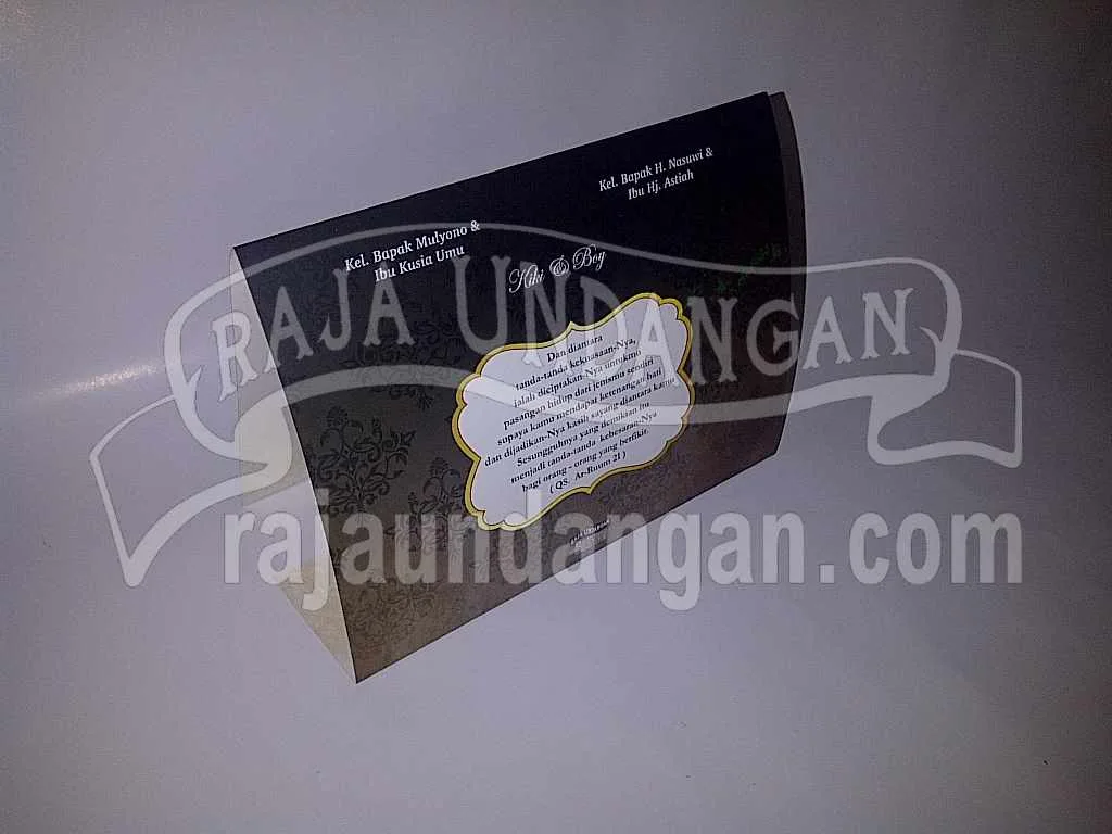 Info Mengerjakan Undangan Perkawinan Eksklusif dan Elegan 12 Info Mengerjakan Undangan Perkawinan Eksklusif dan Elegan