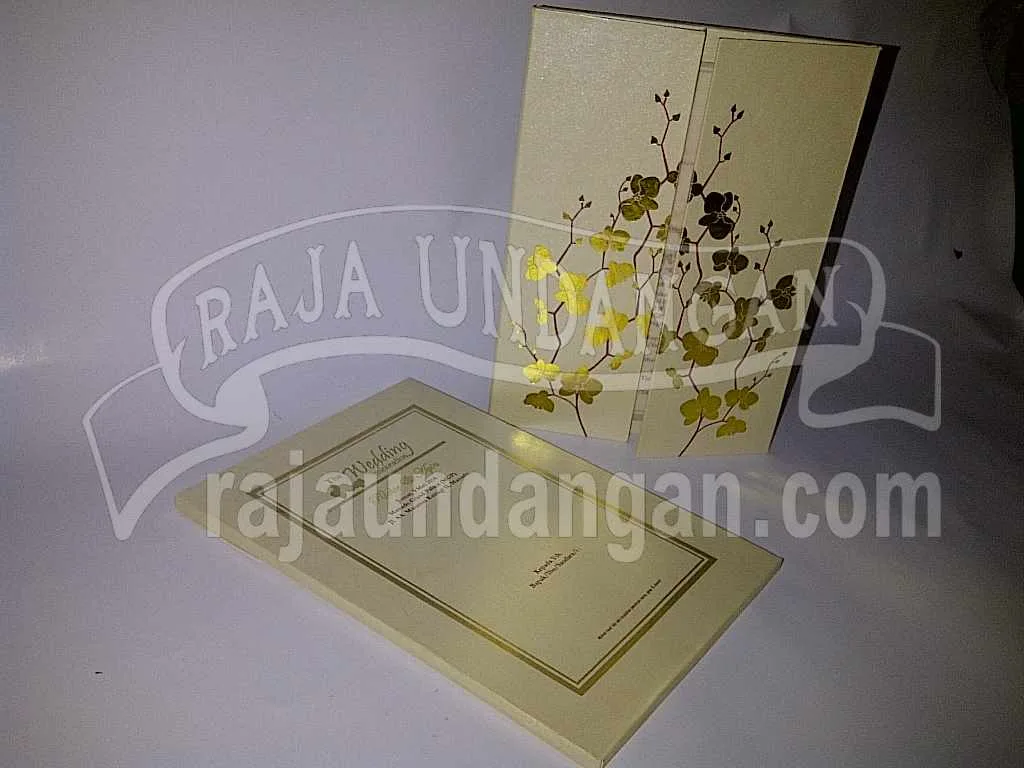Info Mengerjakan Undangan Perkawinan Eksklusif dan Elegan 17 Info Mengerjakan Undangan Perkawinan Eksklusif dan Elegan