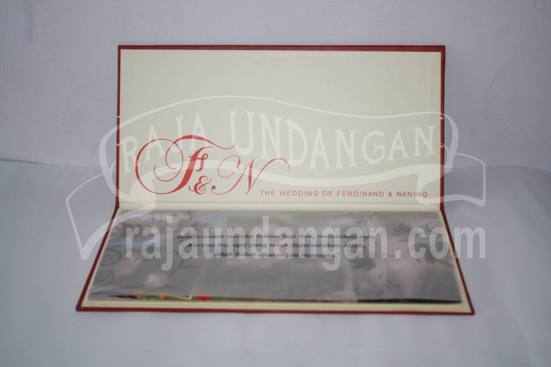 Undangan Hardcover Ferdinand dan Naning 3 - Pemesanan Wedding Invitations Simple dan Elegan Siap Kirim ke Seluruh Wilayah di Jepara