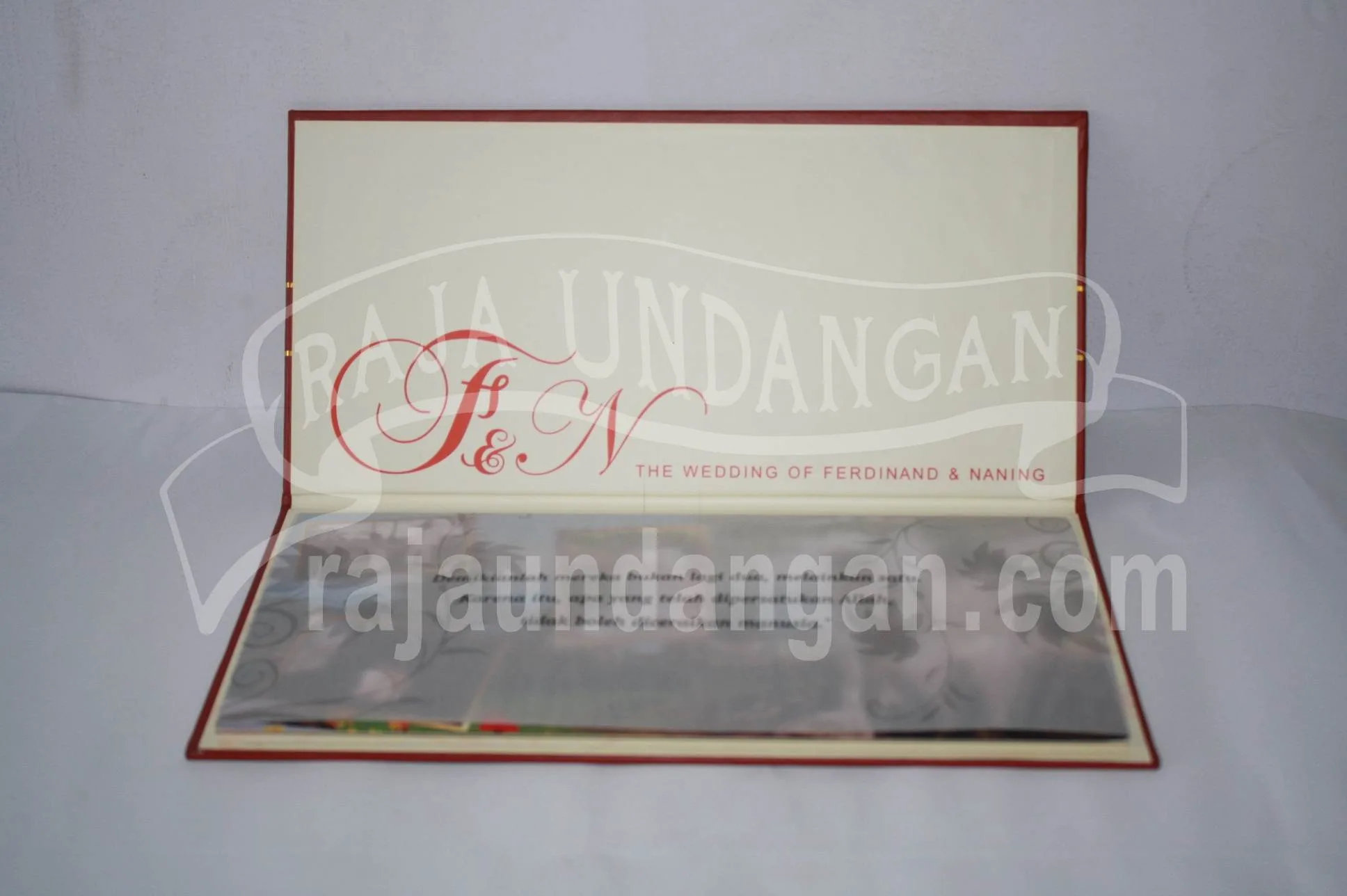 Cetak Undangan Pernikahan Simple Melayani Pengiriman ke Seluruh Daerah di Indonesia 20 Cetak Undangan Pernikahan Simple Melayani Pengiriman ke Seluruh Daerah di Indonesia