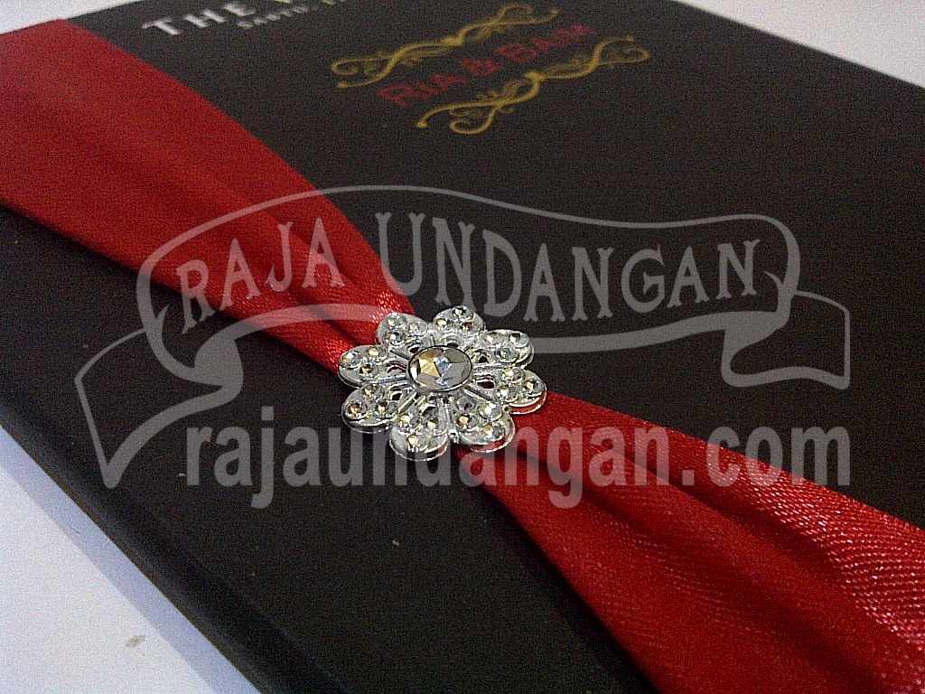 Undangan Hardcover Ria Baim 2 - Cetak Wedding Invitations Simple dan Elegan di Karang Poh