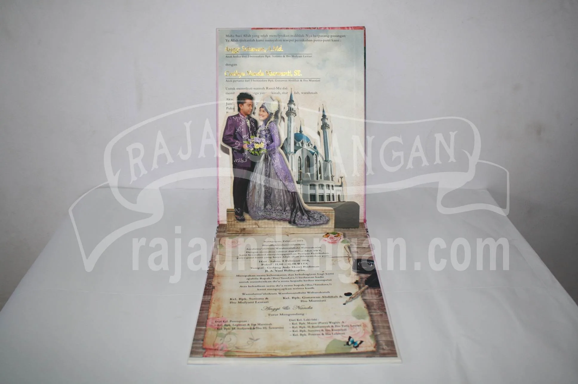 Cetak Wedding Invitations Eksklusif di Babakan Jerawat