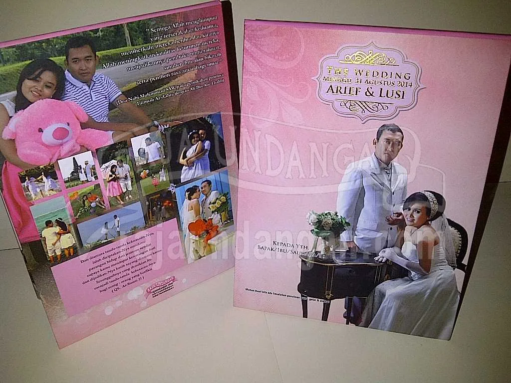 Cetak Wedding Invitations Eksklusif di Babakan Jerawat